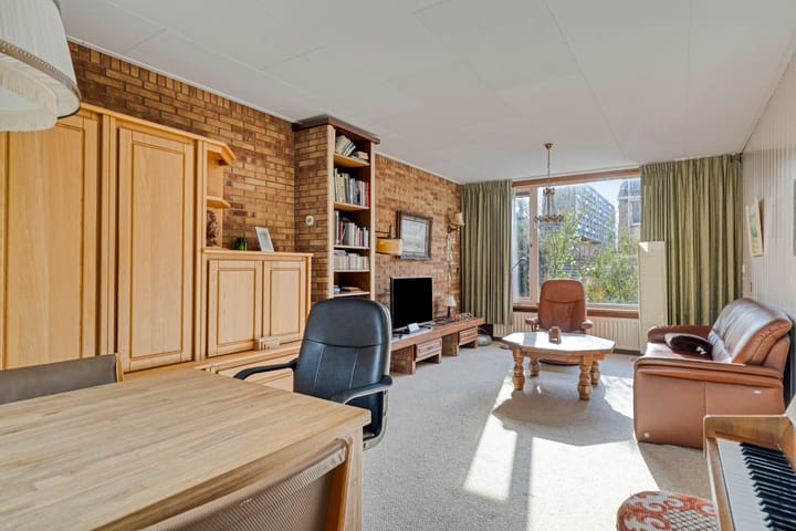 Photo 11 of Kadoelenstraat 4