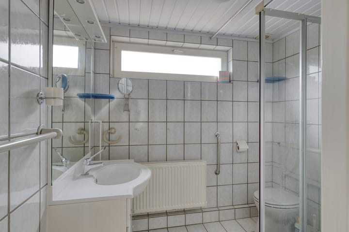 Photo 19 of Kadoelenstraat 4