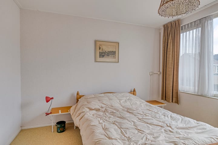 Photo 21 of Kadoelenstraat 4