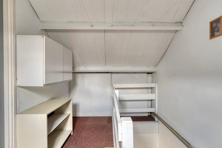 Photo 25 of Kadoelenstraat 4