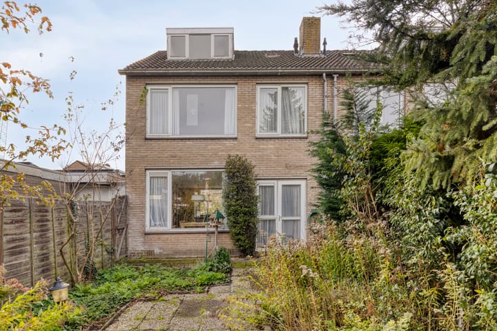 Photo 32 of Kadoelenstraat 4