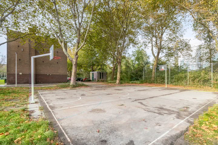 Photo 34 of Kadoelenstraat 4