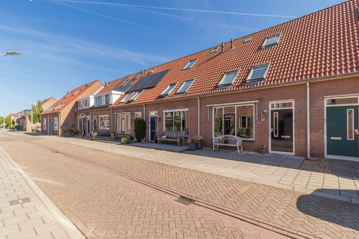 Photo 5 of Aletta Jacobsstraat 72