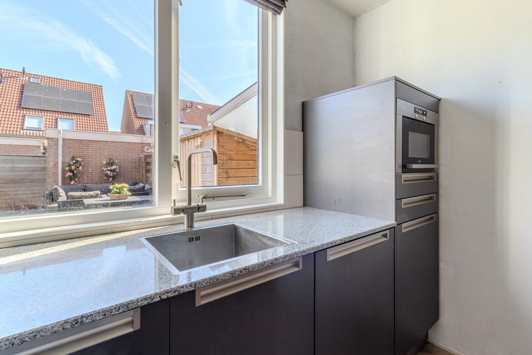 Photo 11 of Aletta Jacobsstraat 72