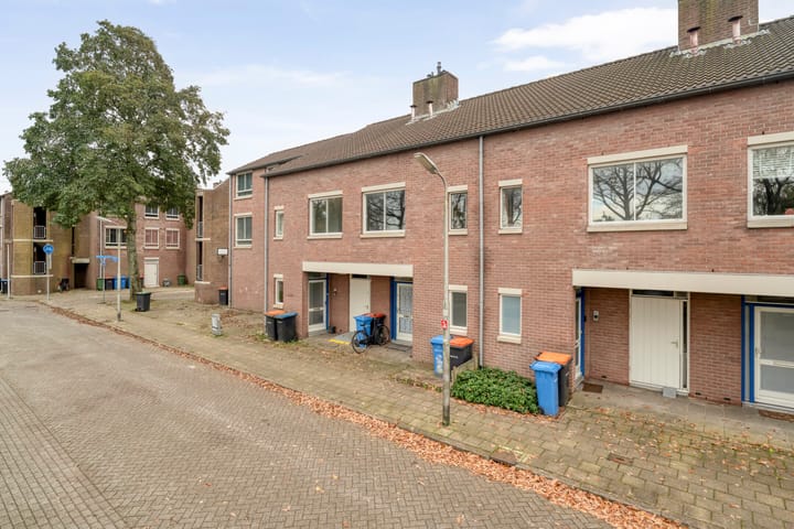 Foto 2 van Sara Burgerhartsingel 93