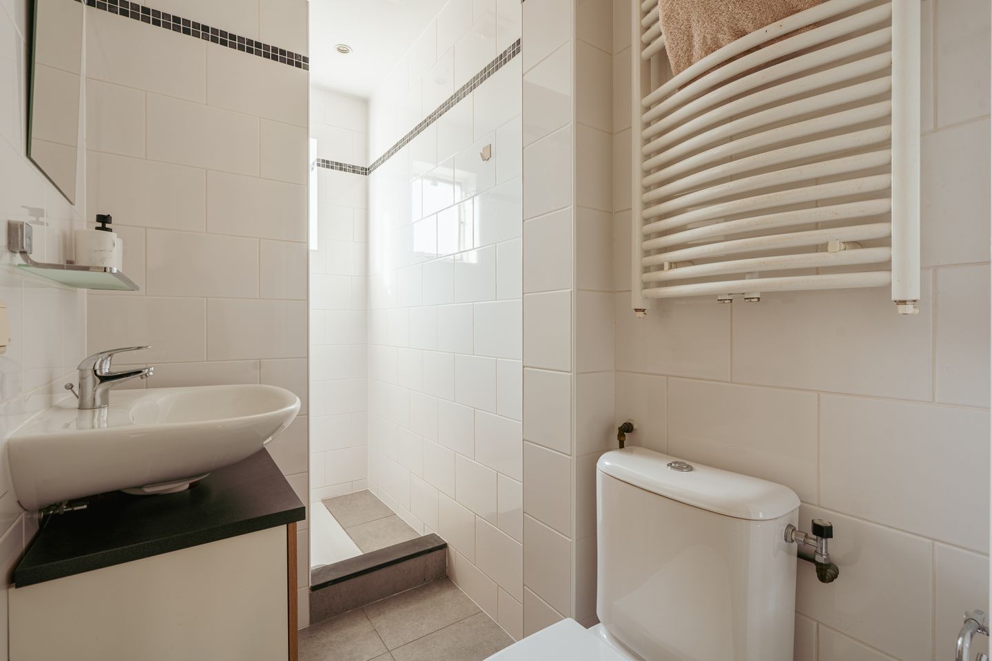 Photo 14 of Admiraal de Ruyterlaan 181