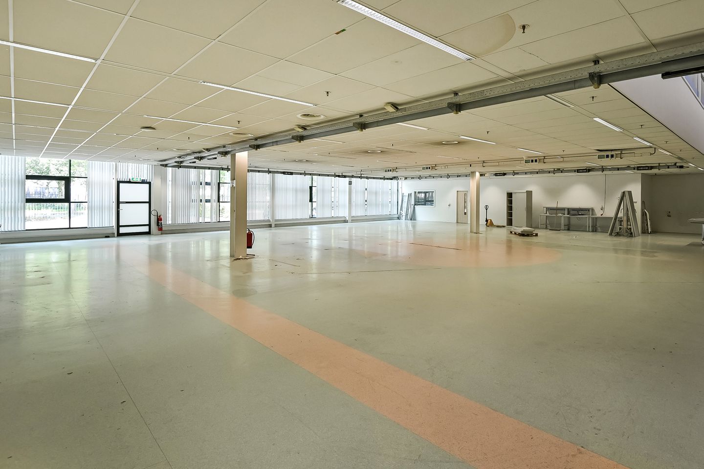 Bekijk foto 2 van Traverse 1