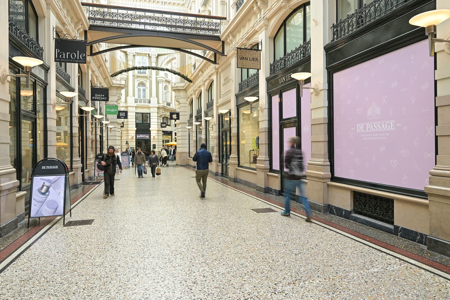 View photo 2 of Passage 25