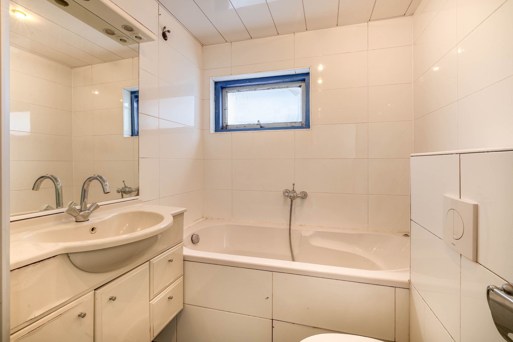 Photo 36 of Bornsestraat 70