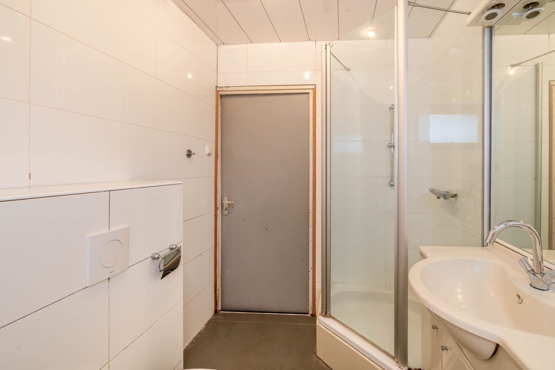 Photo 37 of Bornsestraat 70