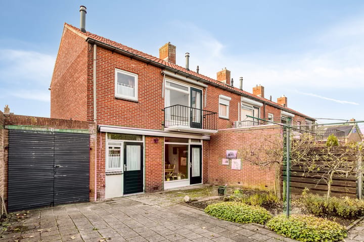 Photo 20 of Bergmanstraat 8