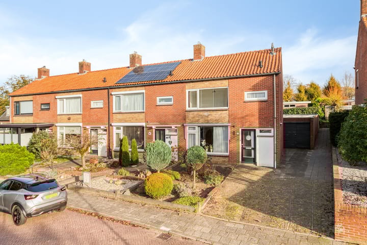 Photo 23 of Bergmanstraat 8