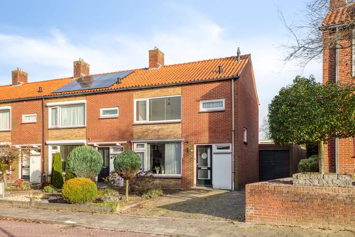 Photo 24 of Bergmanstraat 8