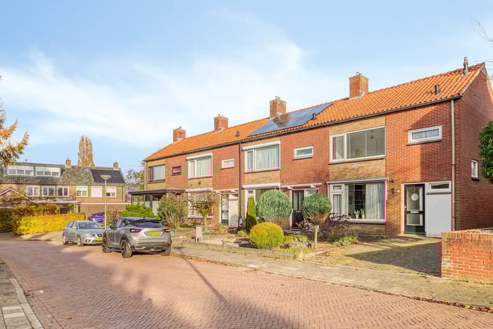 Photo 25 of Bergmanstraat 8