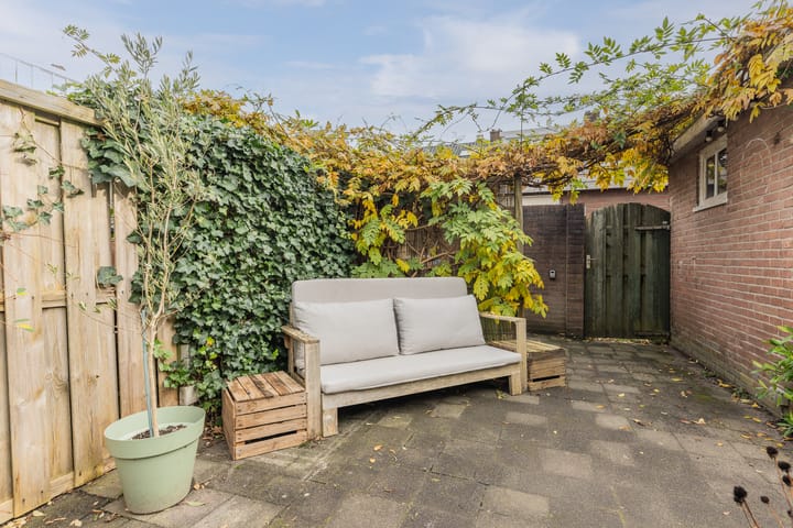 Photo 32 of Margrietstraat 17