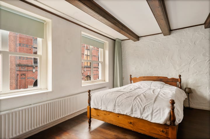 Photo 18 of Bredestraat 6