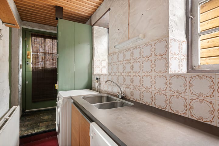 Photo 14 of Bredestraat 6