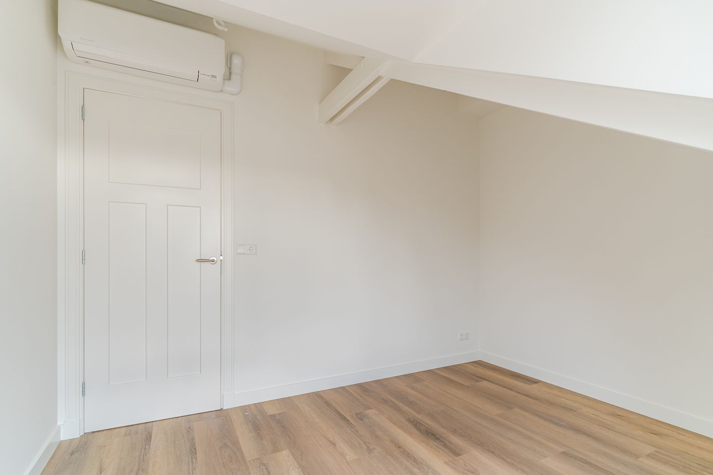 Foto 14 van Willem de Zwijgerstraat 14