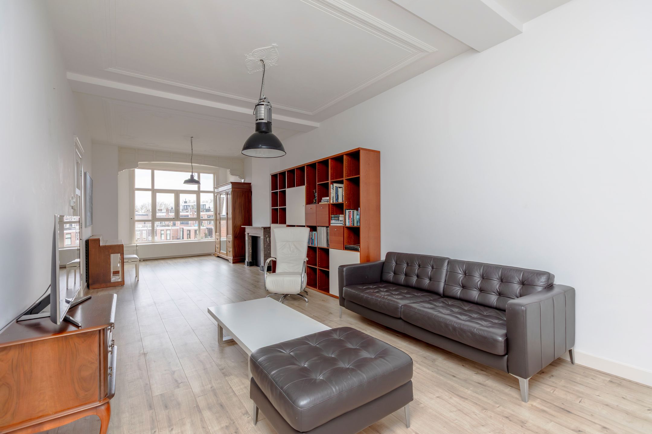 Foto 9 van Burgemeester Meineszlaan 27-B03