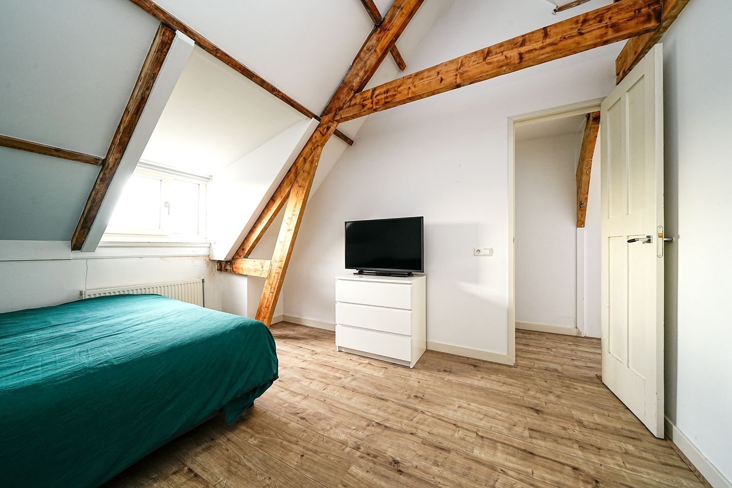 Foto 19 van Burgemeester Meineszlaan 27-B03