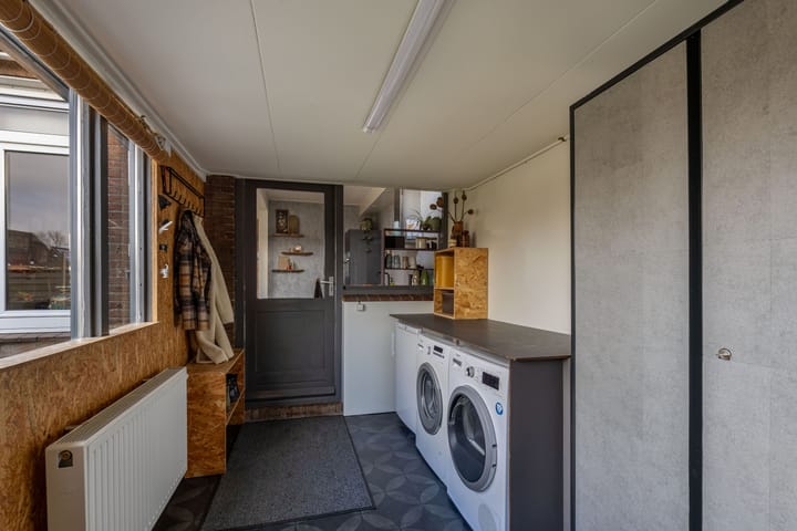 Photo 16 of Opslach 14