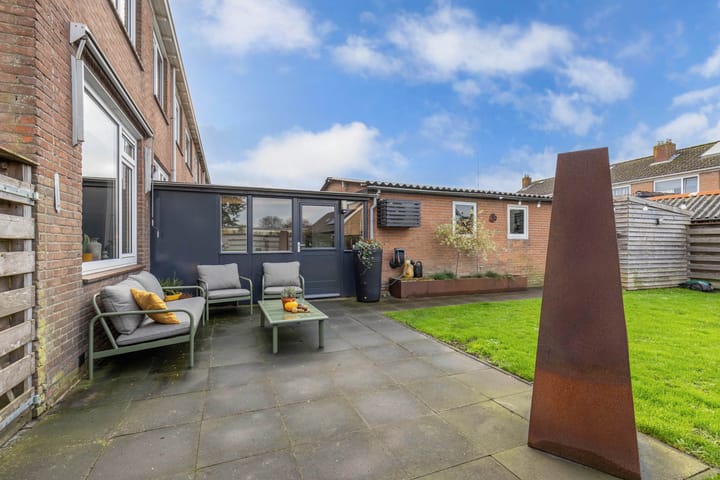 Photo 31 of Opslach 14