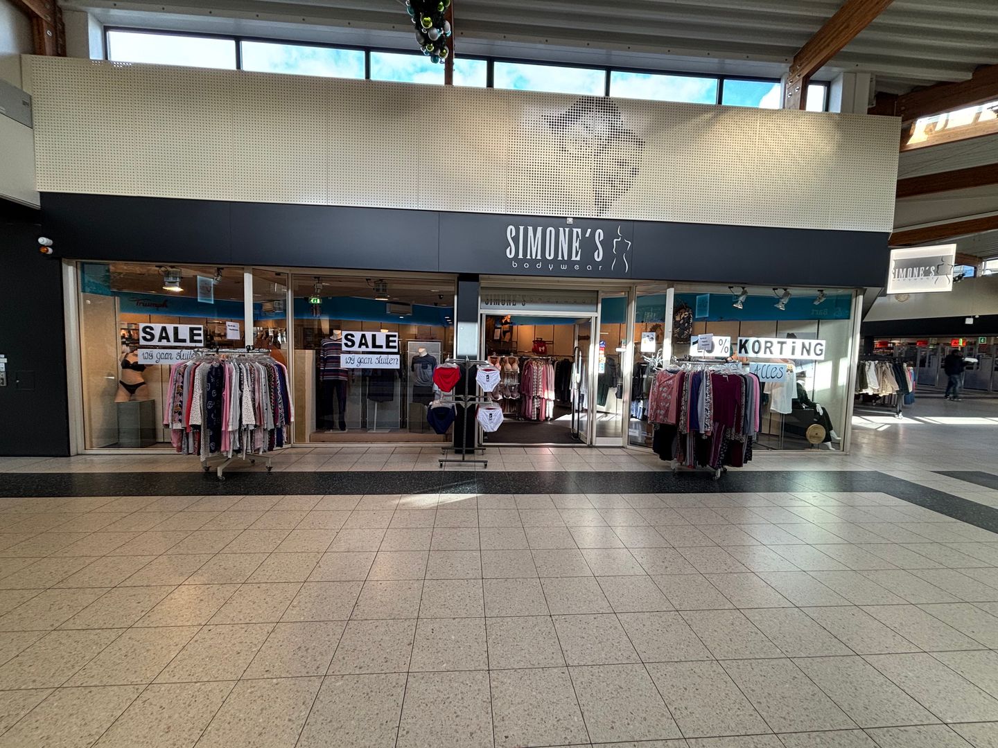 View photo 2 of Wesseler-nering 3-H