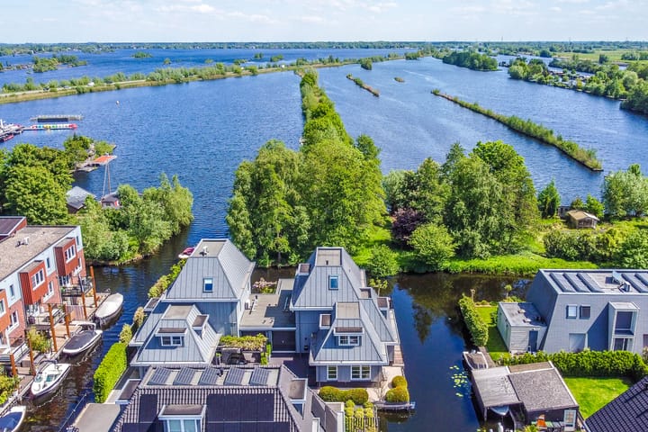 Photo 3 of Máximalaan 9