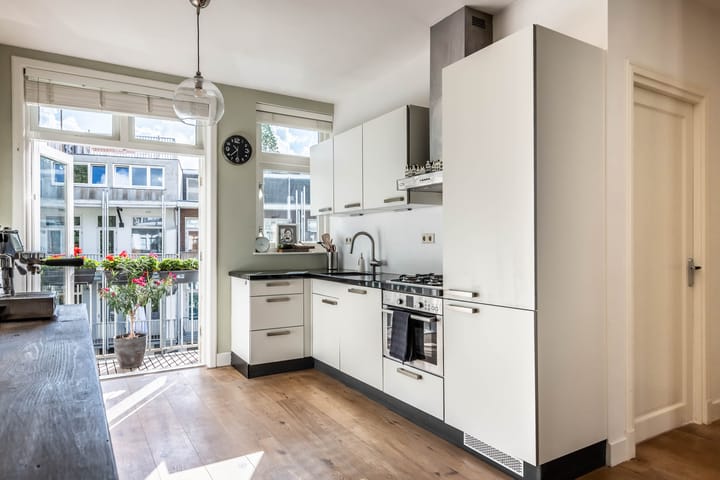 Photo 12 of Stolwijkstraat 53-3