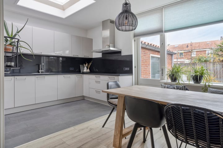 Foto 3 van Bernhardstraat 26