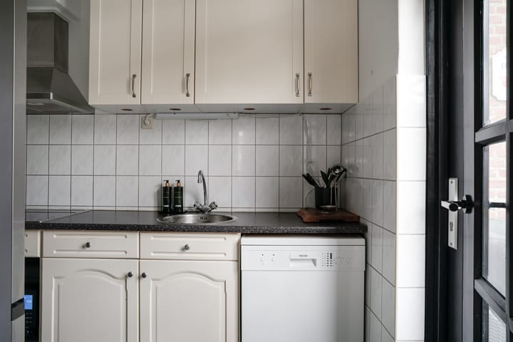 Photo 20 of Van de Loostraat 40