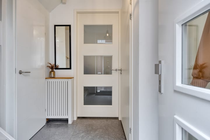 Photo 6 of Dagpauwoog 5