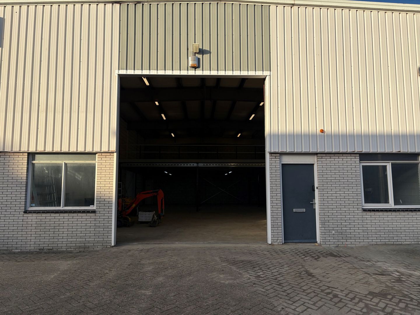 View photo 4 of Marie Curiestraat 15