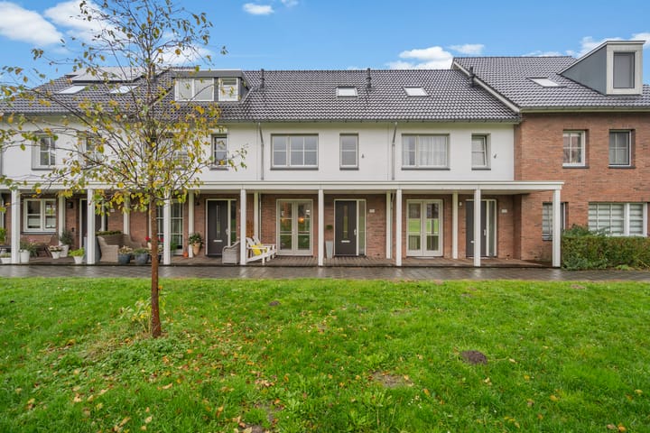 Vlierhoeve 100 main image