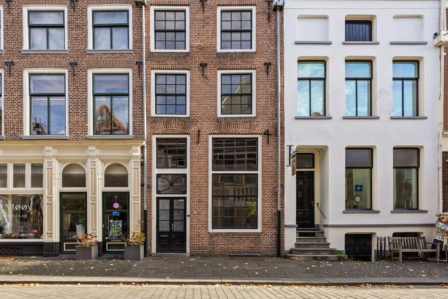 Bekijk foto 2 van Lange Hofstraat 26