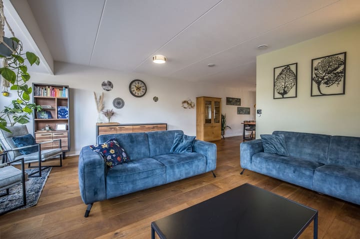 Foto 10 van Helmkruid 4