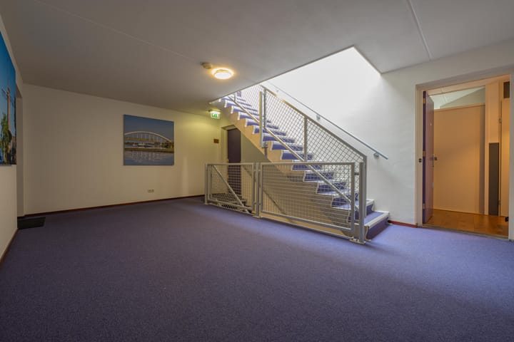 Foto 10 van Marsstraat 12