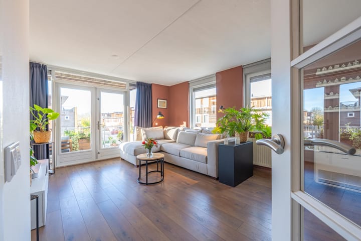 Foto 12 van Marsstraat 12