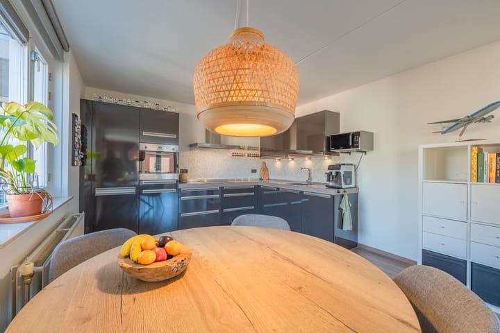 Foto 21 van Marsstraat 12