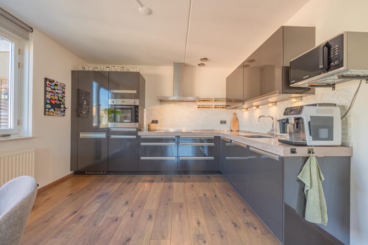 Foto 23 van Marsstraat 12