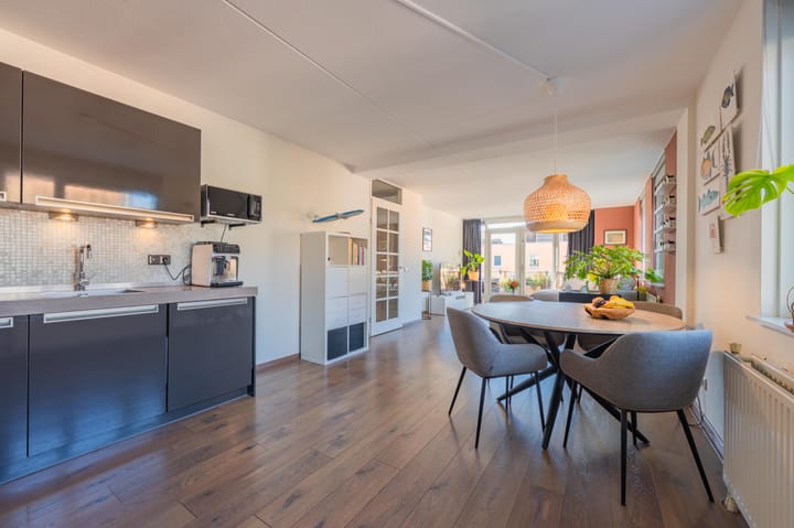 Foto 26 van Marsstraat 12