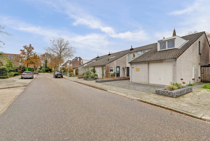 Foto 35 van Elstarstraat 38