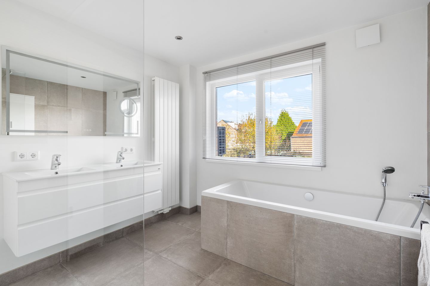 Foto 44 van Kneppelhoutstraat 6