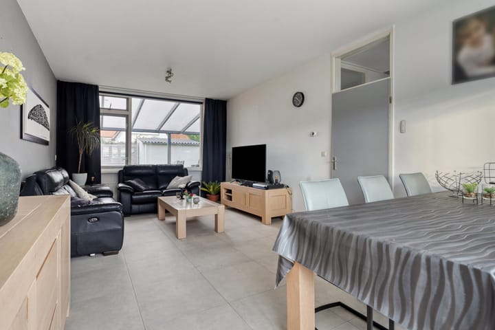 Photo 10 of Pastoor Willemsstraat 27