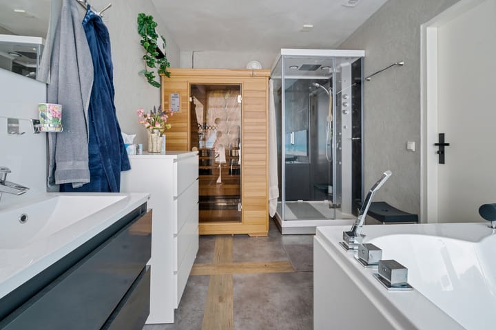 Photo 26 of Langestraat 101-B