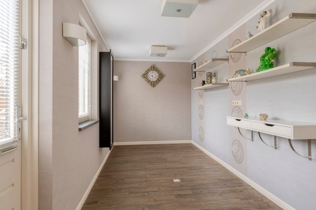 Photo 16 of Schoener 65