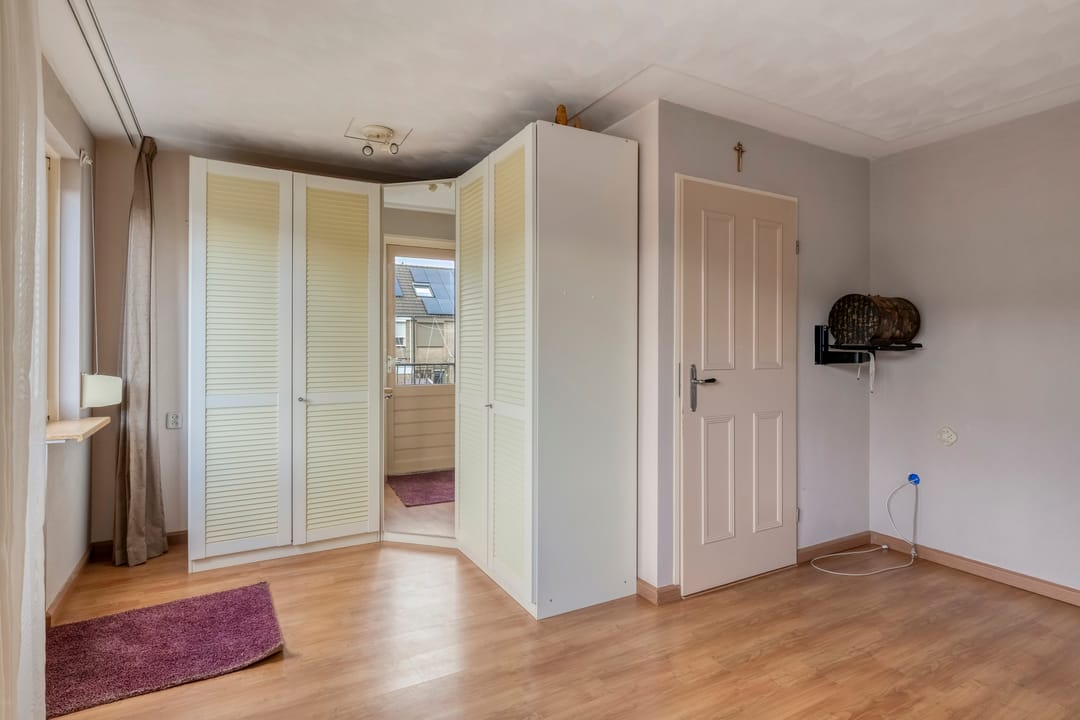 Photo 22 of Schoener 65