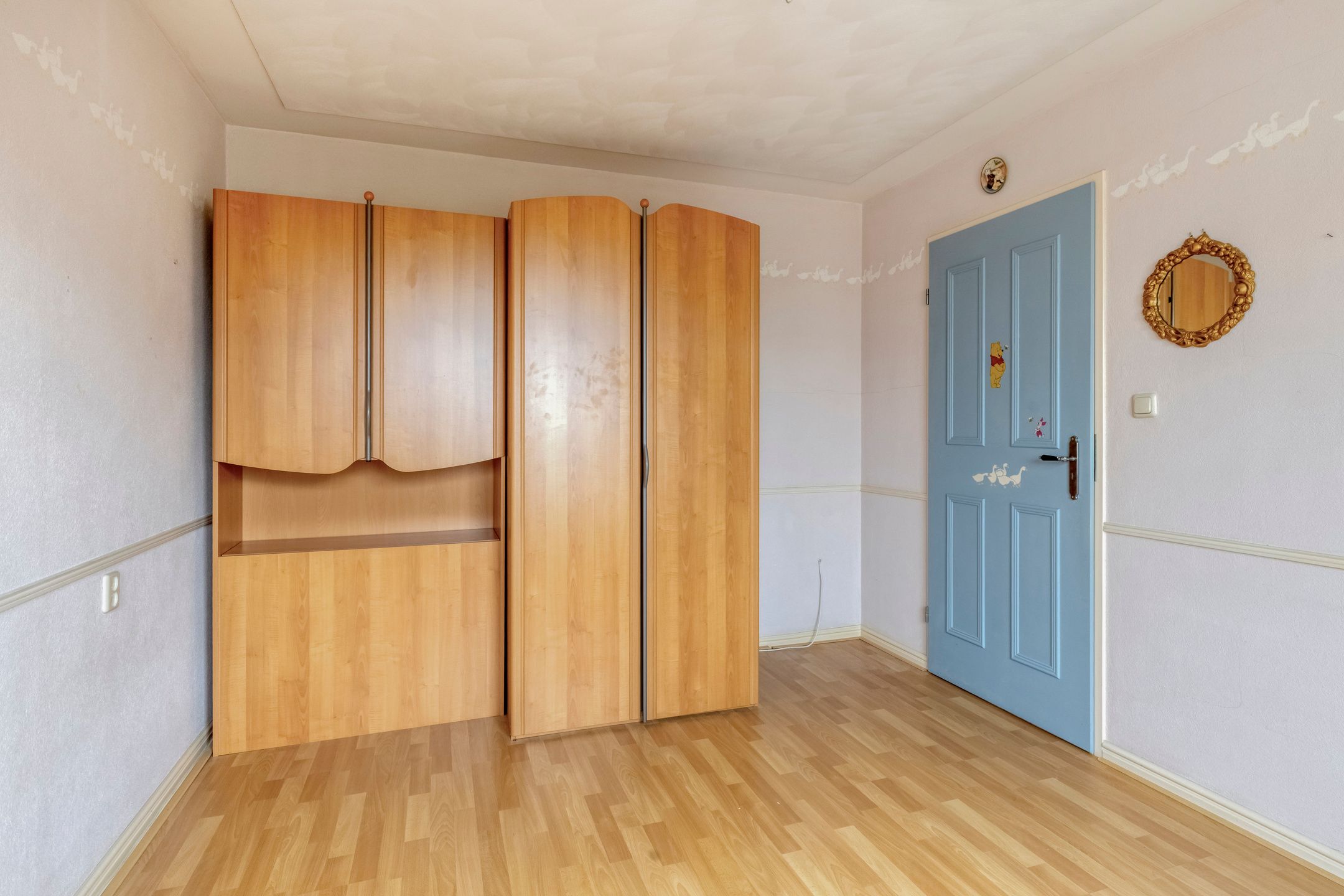 Photo 27 of Schoener 65