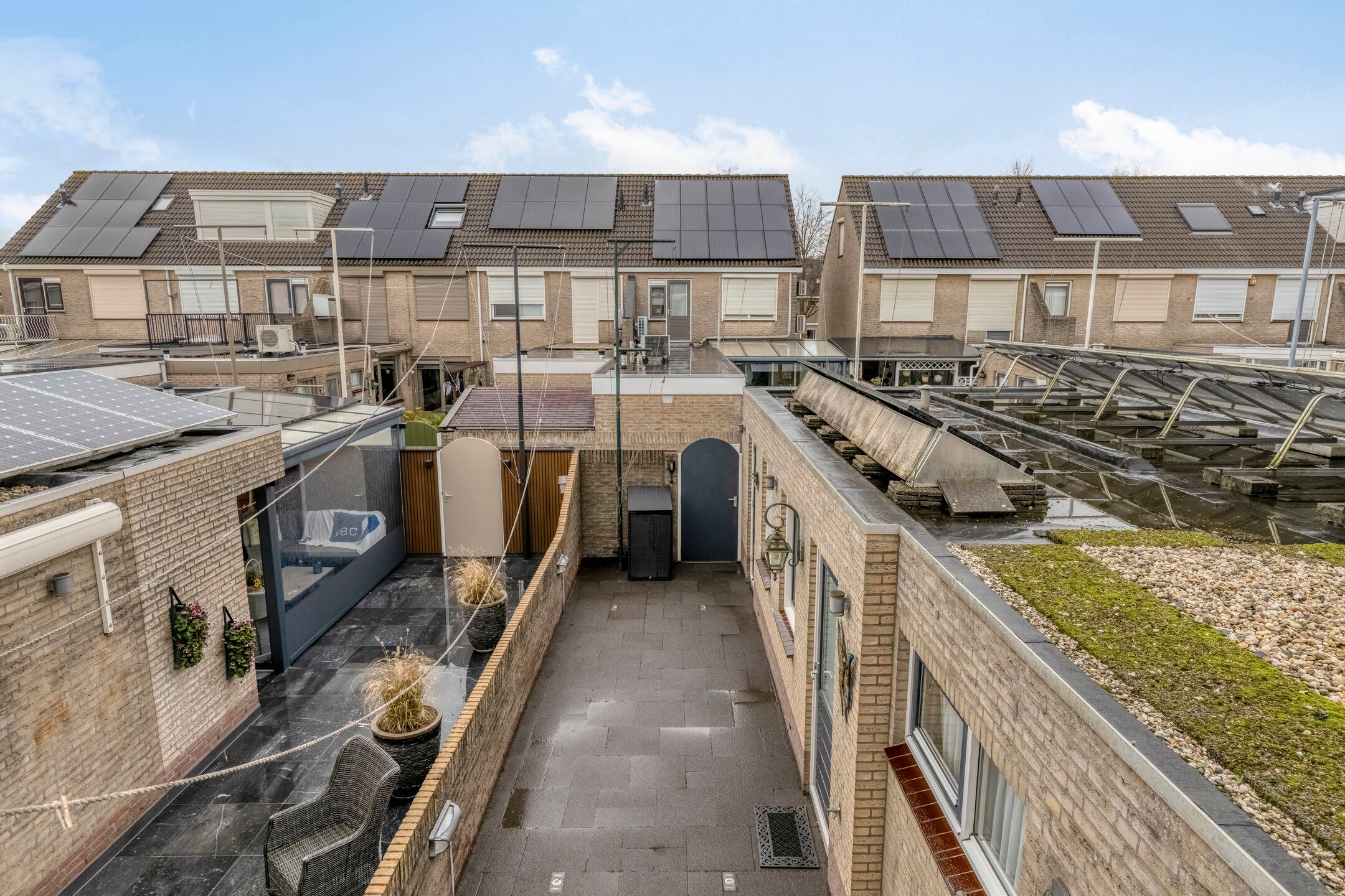 Photo 33 of Schoener 65