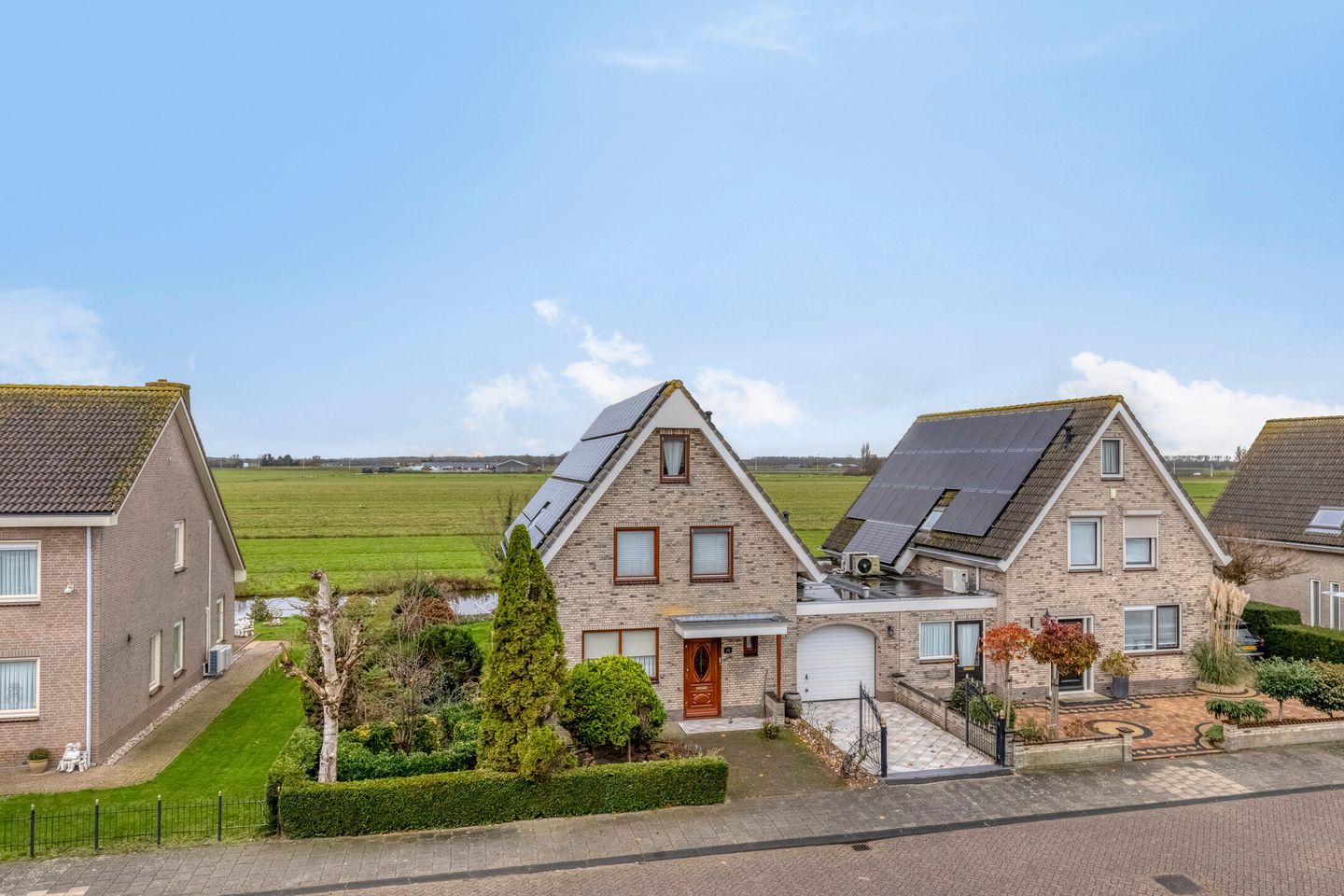 Photo 34 of Schoener 65